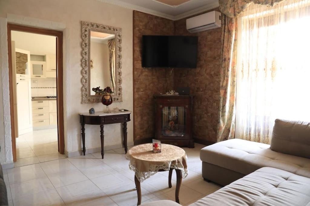 Due Minuti Dal Mare Con Balcone Vista Mare Apartman Tropea Kültér fotó